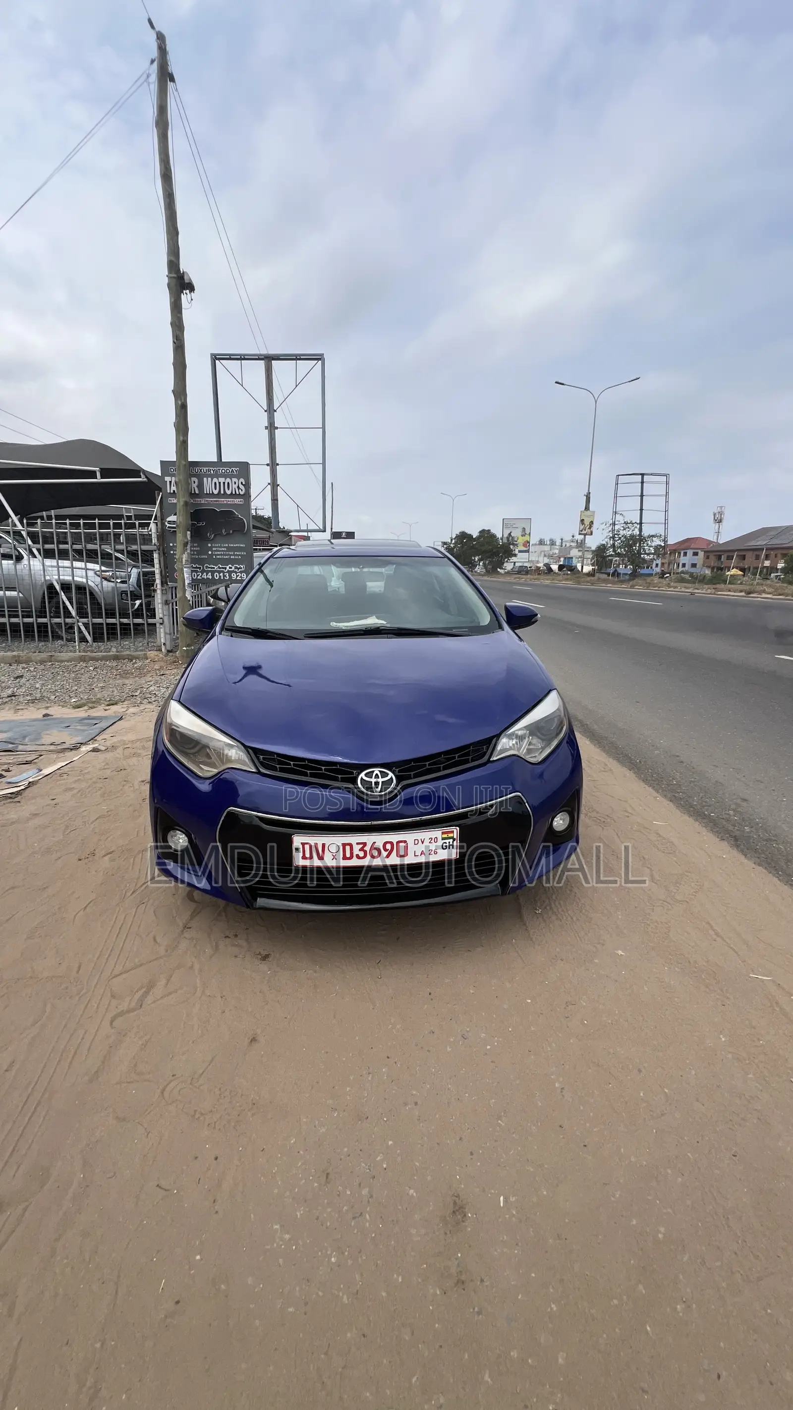 Toyota Corolla LE 4dr Sedan (1.8L 4cyl CVT) 2015 Blue