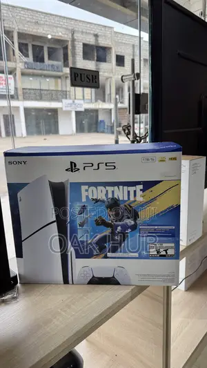 PLAYSTATION 5 (PS5) Standard