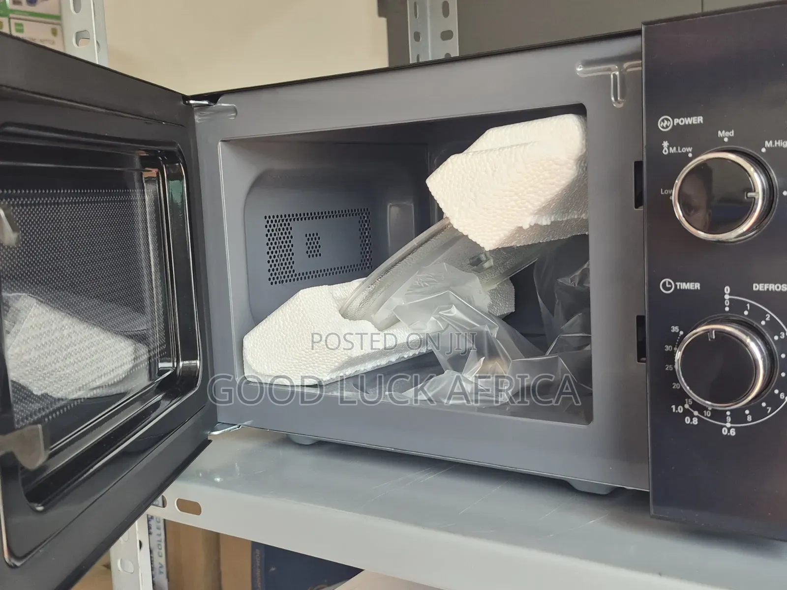 Haier 700W Microwave Oven – Fast, Easy Convenient! 