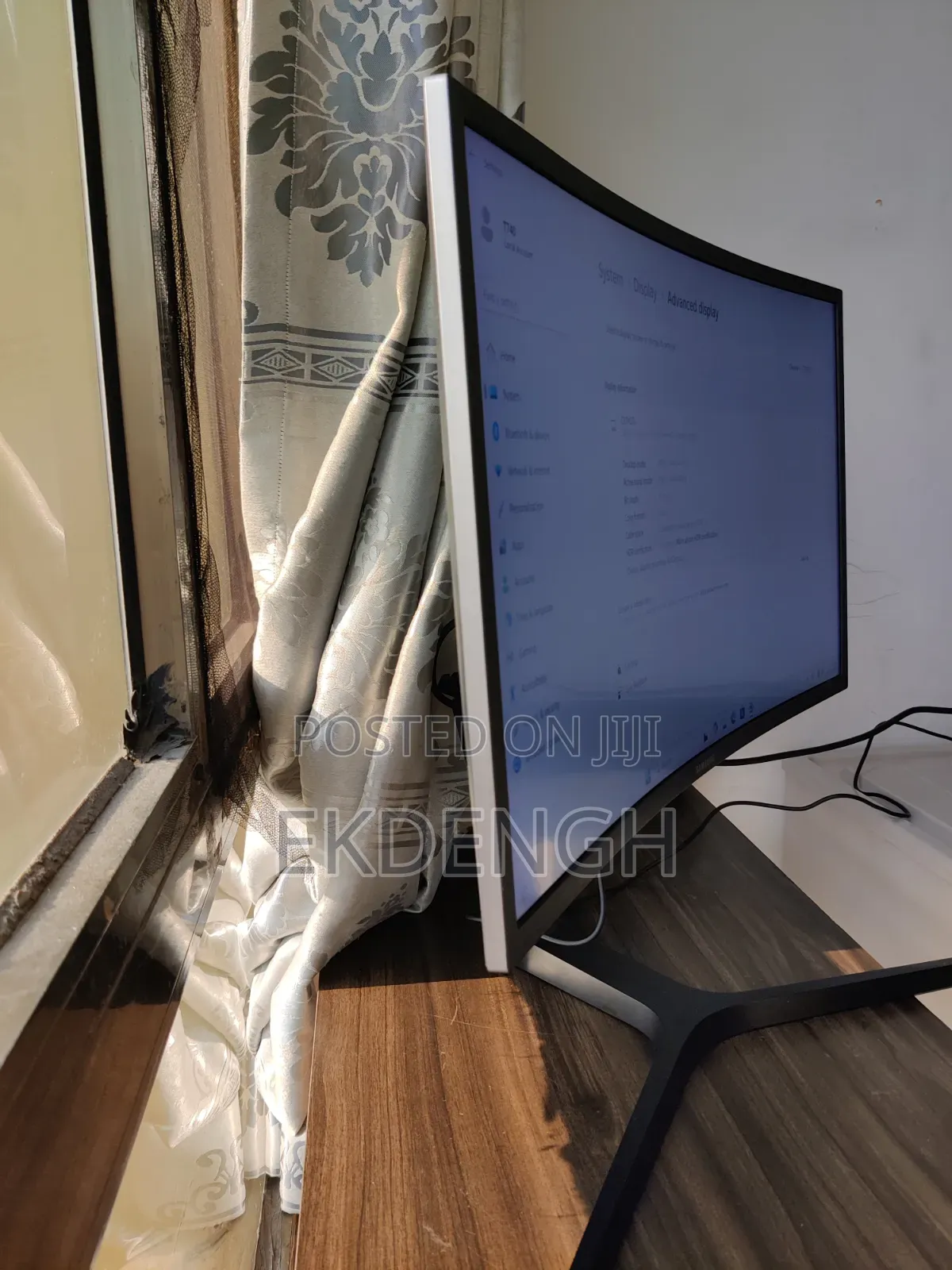 Samsung C27HG70QQC 27" Curved Gaming Monitor | 144Hz | QD VA| HDR