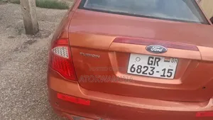 Ford Fusion 2011 Orange
