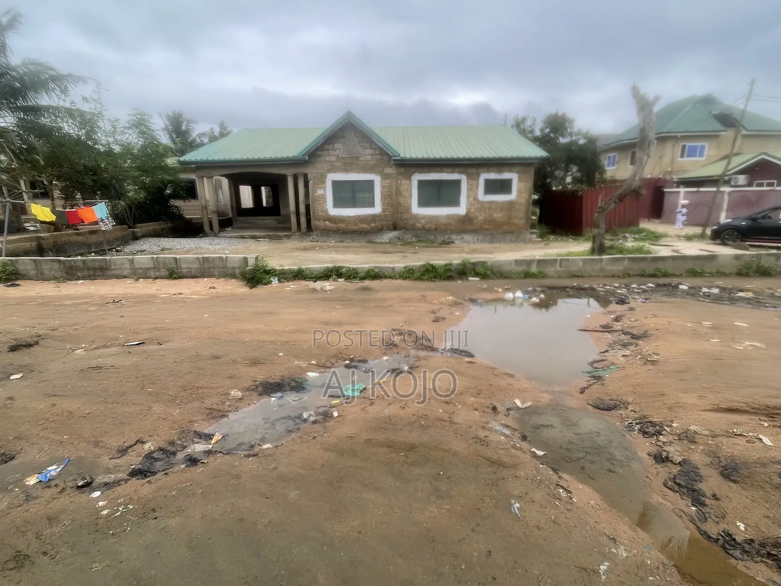 4bdrm Bungalow in Manhean for sale