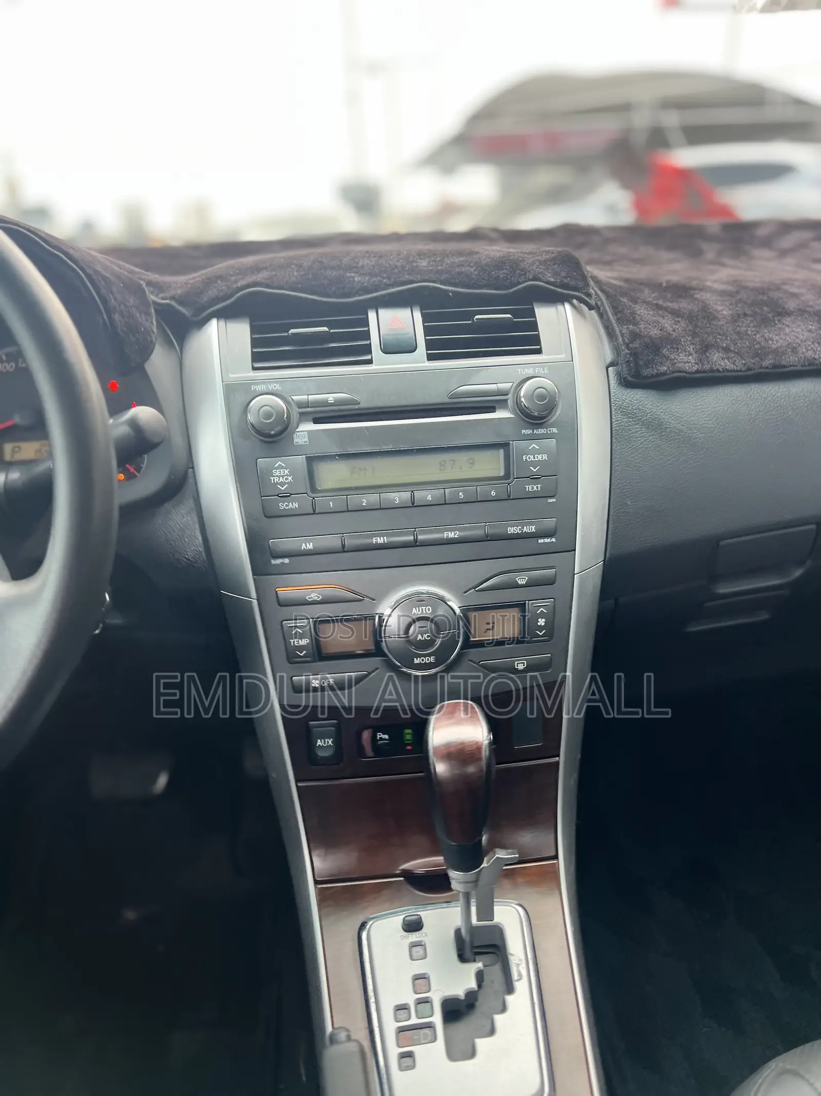 Toyota Corolla Altis 2012 Silver