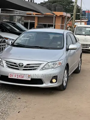 Toyota Corolla Altis 2012 Silver