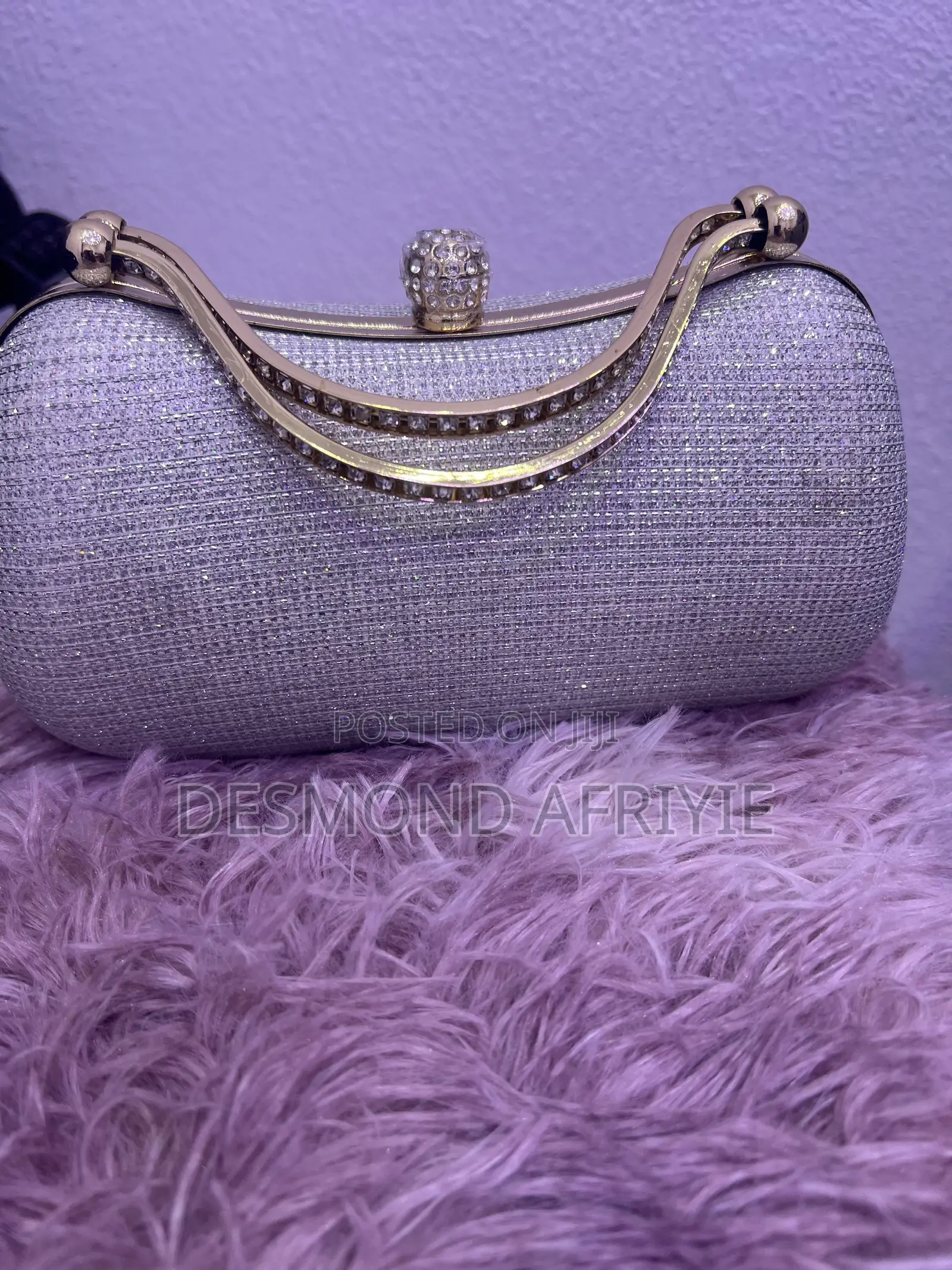 Ladies Luxury Handbag. Stylish and Elegant