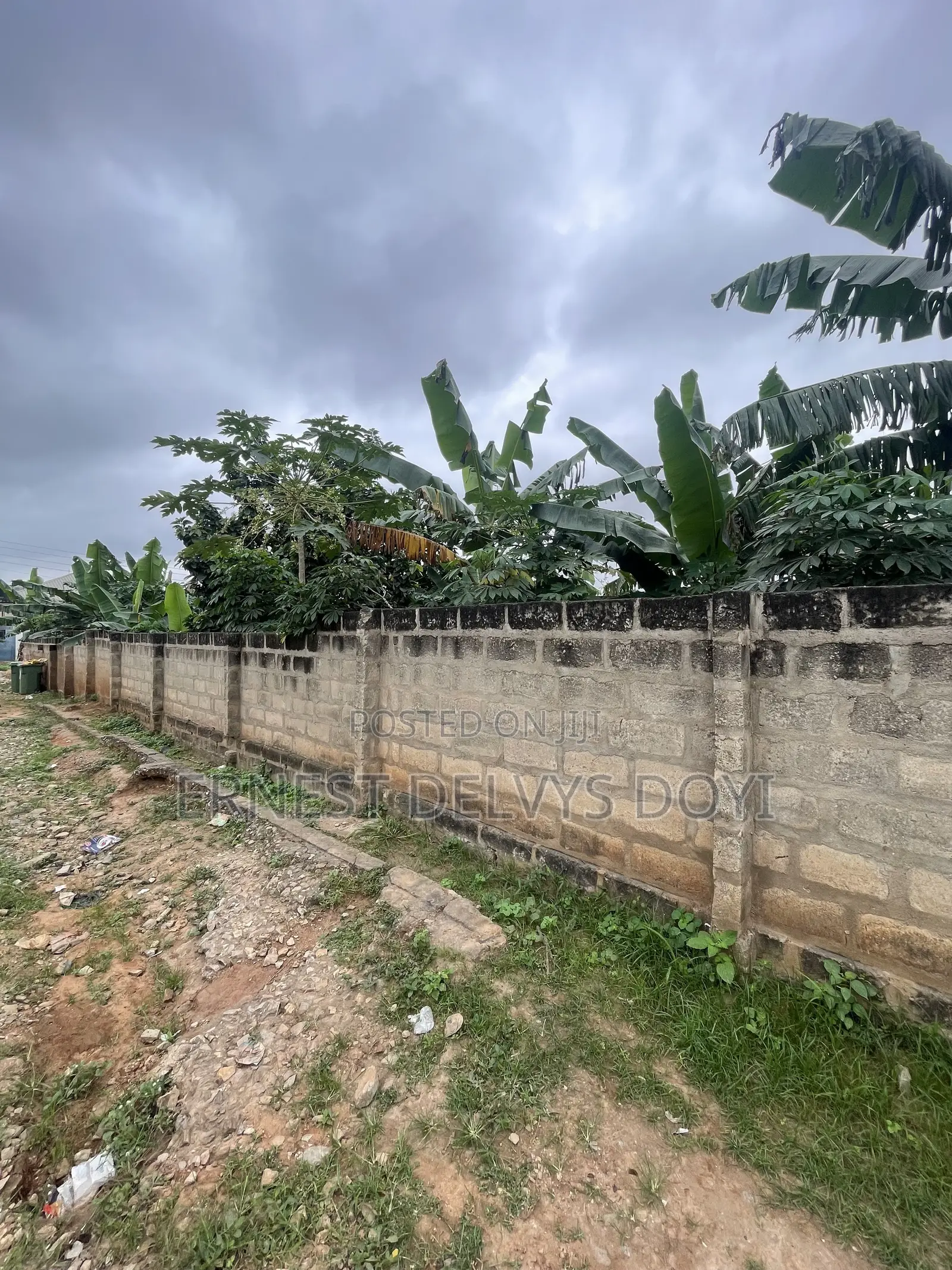 6Plots - Titled Roadside Plot - Kwabenya