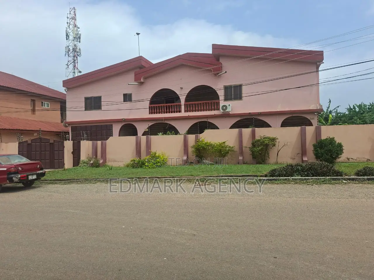 2bdrm Apartment in East Airport, Accra Metropolitan for rent