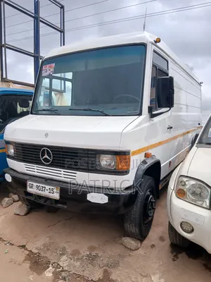 Mercedes-Benz T2 1997 White