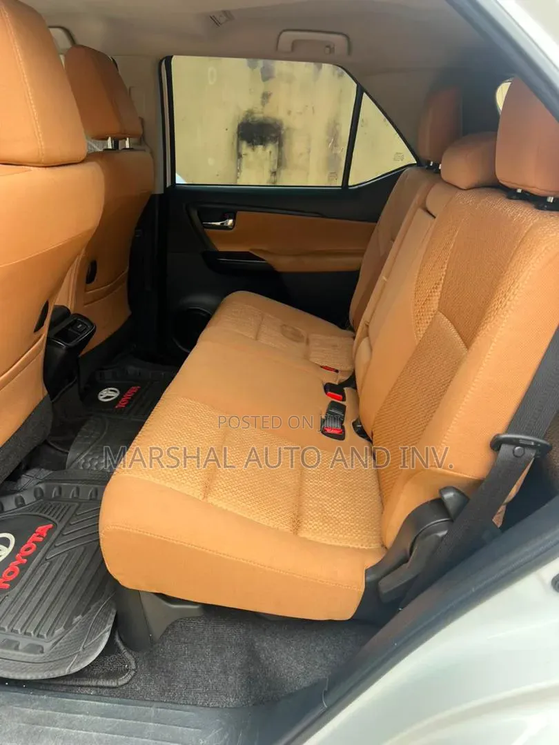 Toyota Fortuner 2025 White
