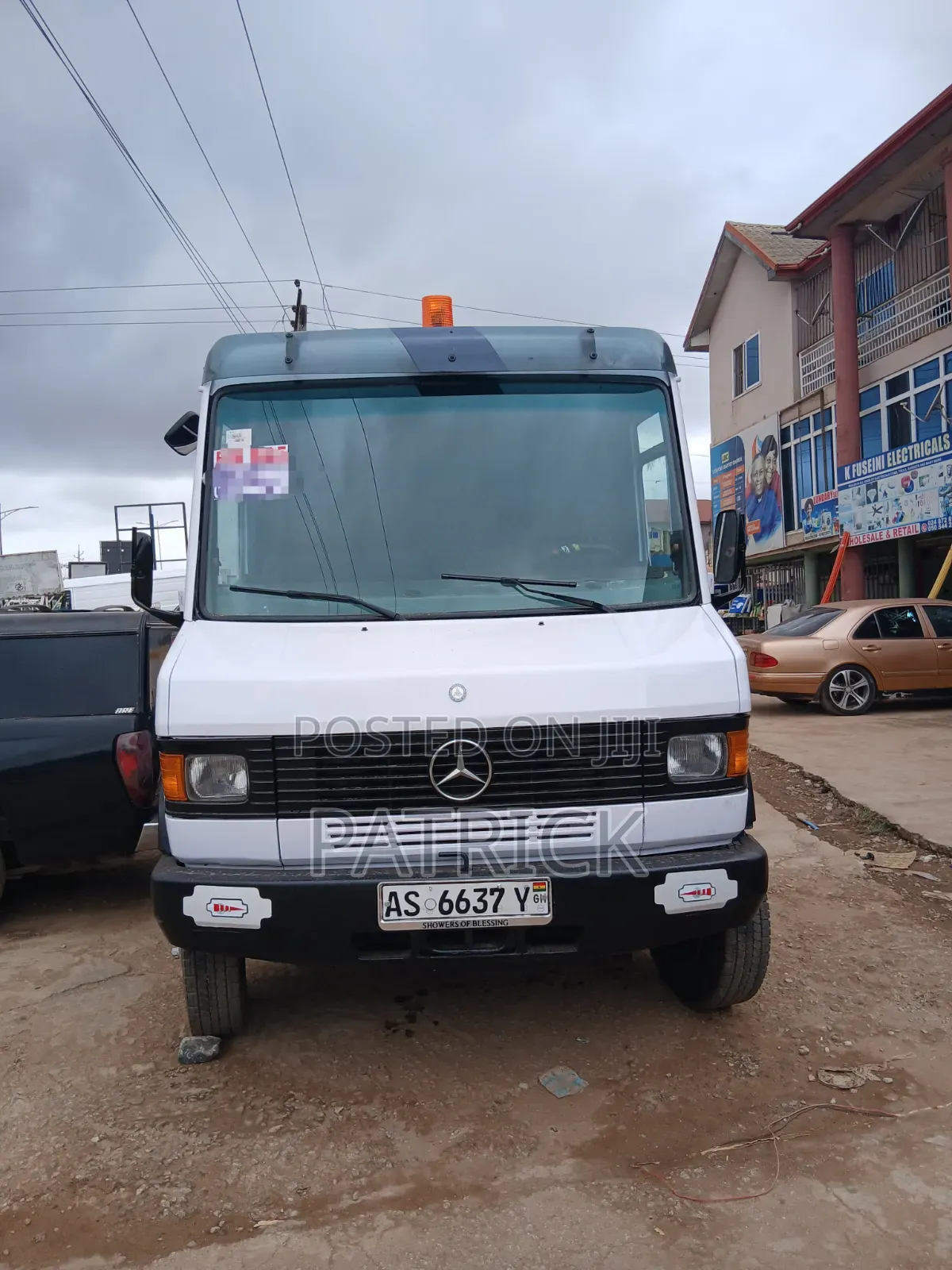 Mercedes-Benz T2 1996 White