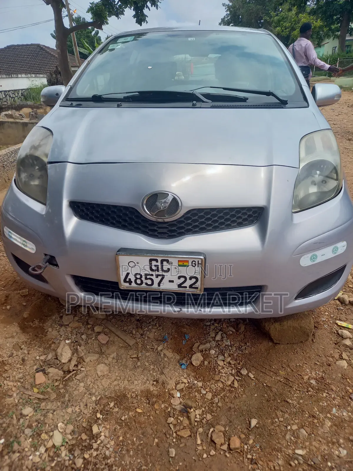Toyota Vitz 1.3 AWD 5dr 2010 Silver