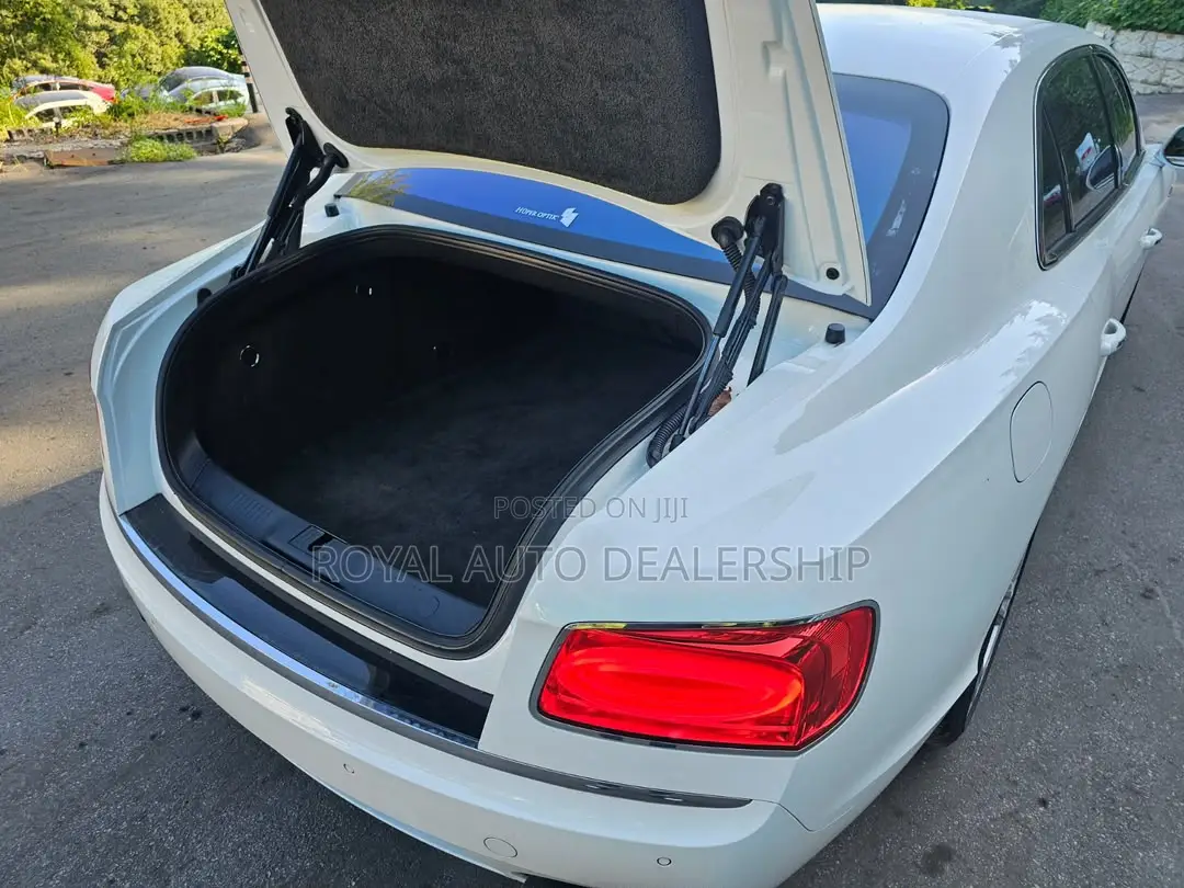 Bentley Flying Spur 2016 White