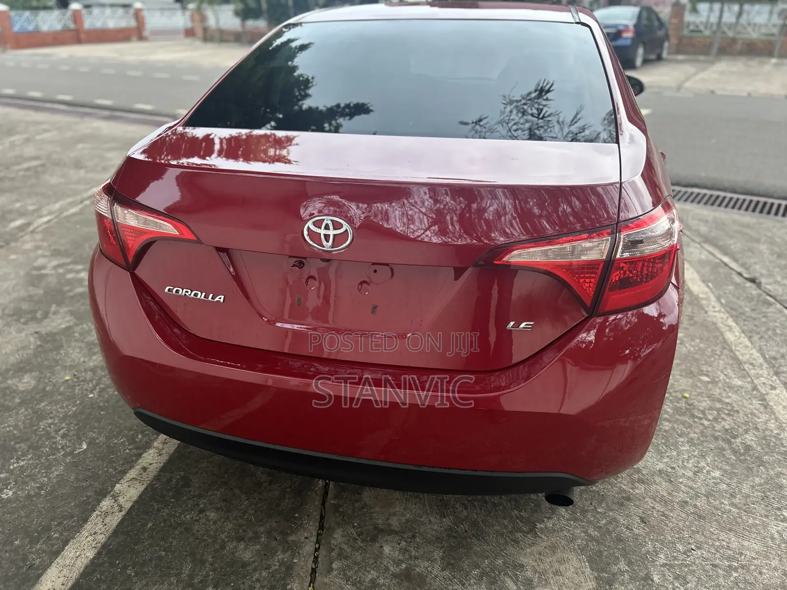 Toyota Corolla LE (1.8L 4cyl 2A) 2019 Red