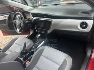 Toyota Corolla LE (1.8L 4cyl 2A) 2019 Red