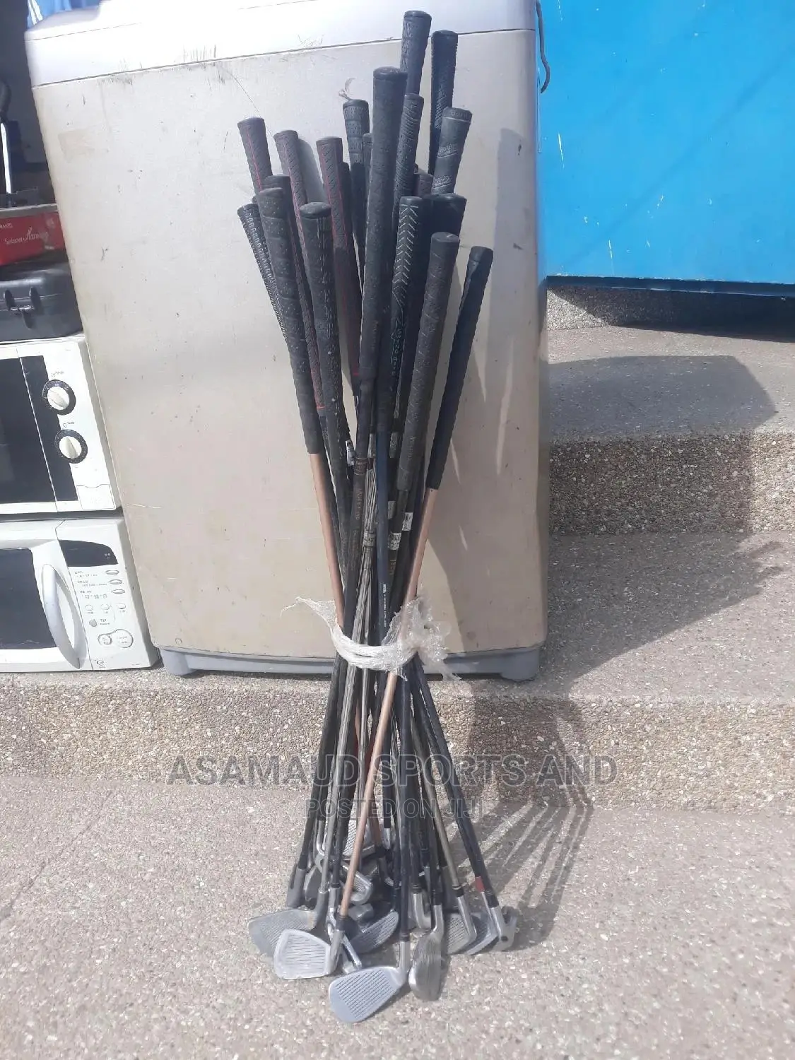 Original Golf Sticks at Cool Price
