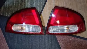 Nissan Sentra 2002-2004 Taillight