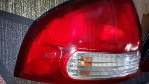 Nissan Sentra 2002-2004 Taillight