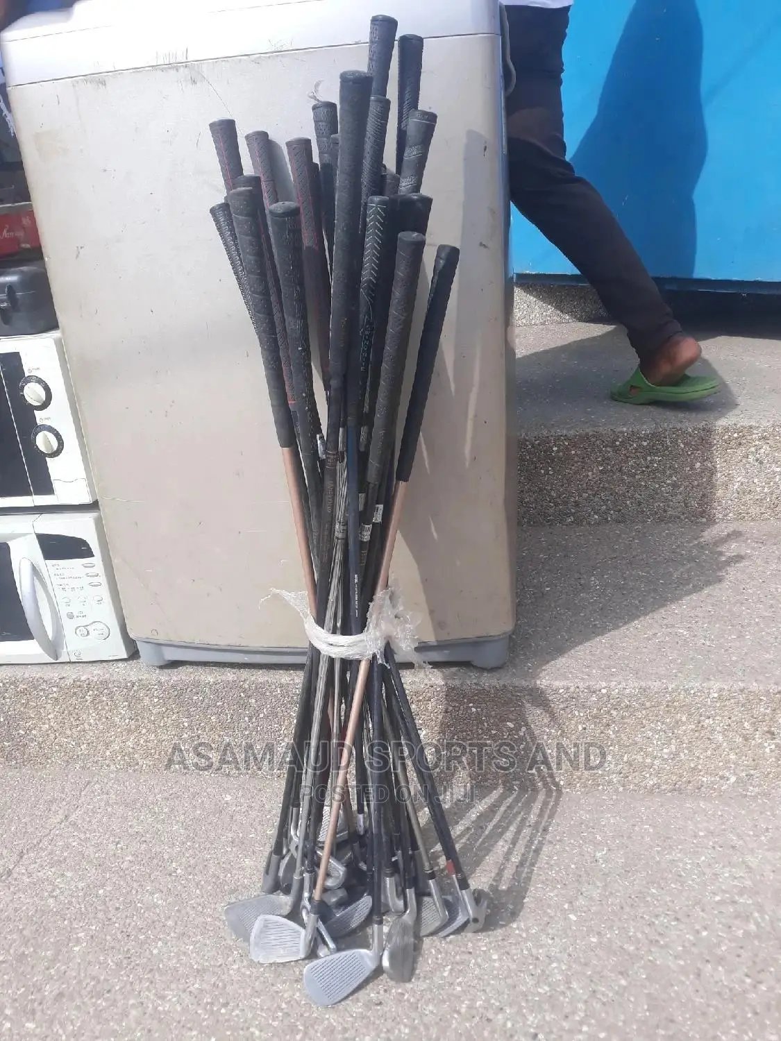 Original Golf Sticks at Cool Price