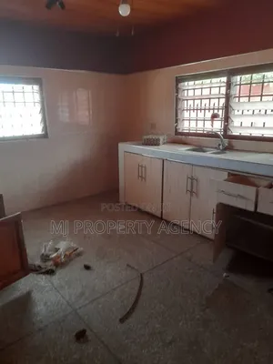 4bdrm House in Golf Estate, Community 25 for sale