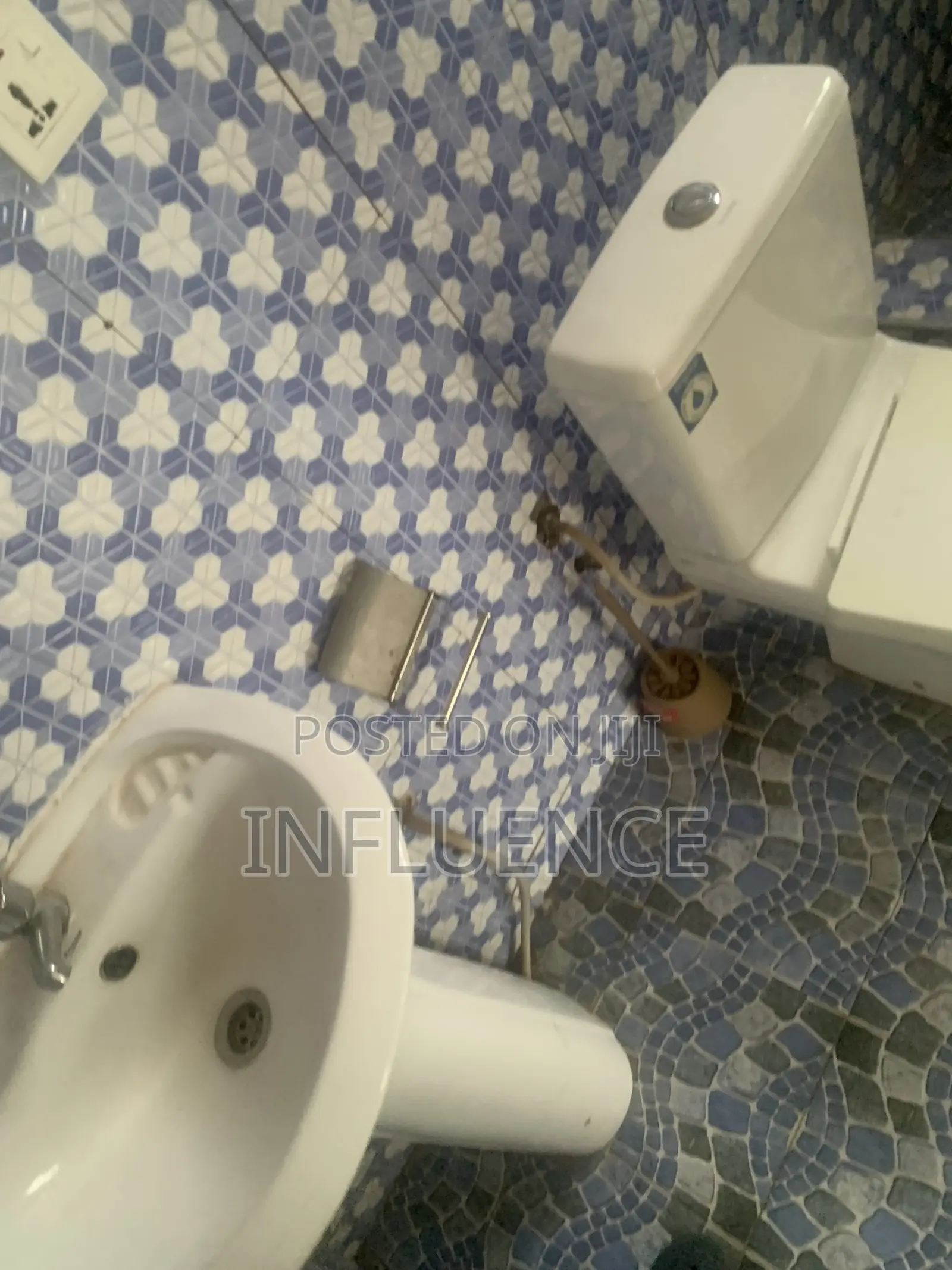 3bdrm Apartment in Lakeside, East Legon for rent
