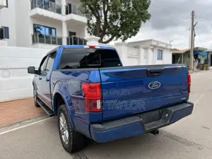 Ford F-150 2018 Blue