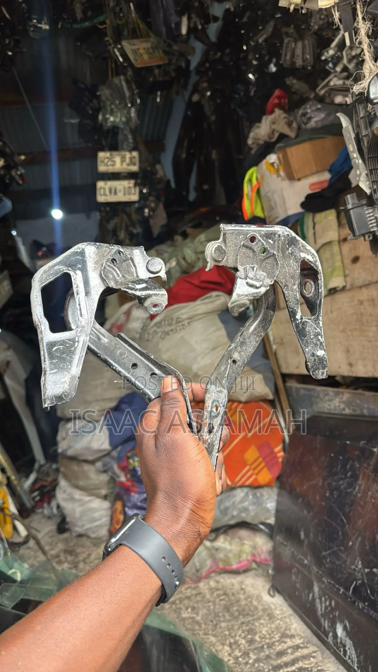 Honda HRV 2023,2024,2025 Bonnet Hinge