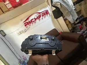 Nissan Versa Meterboard Meter Board