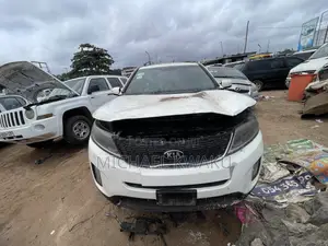 Kia Sorento 2015 White