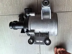 Electric Water Pump Mercedes-Benz C-Class, E-Class, GLC, and GLE