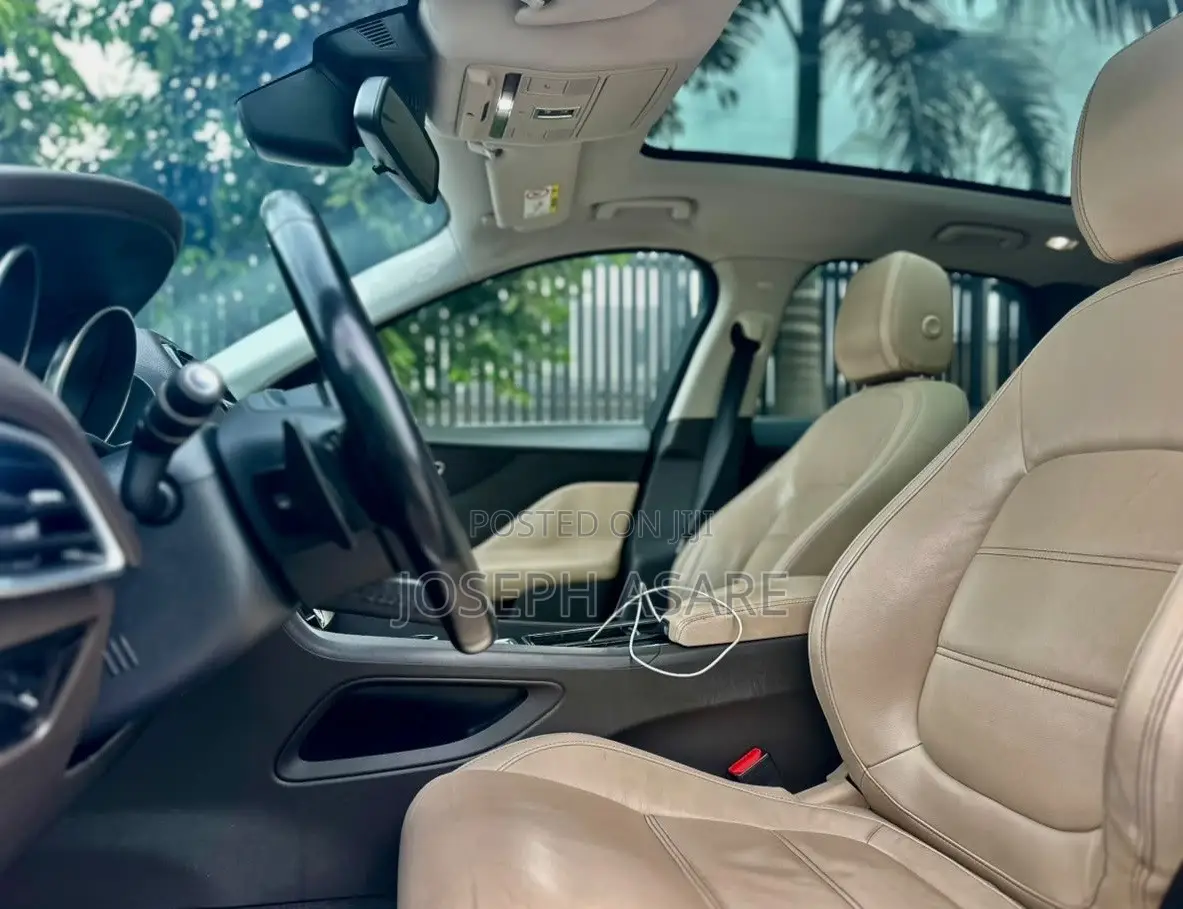 Jaguar XE 2018 Black