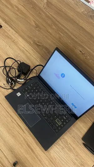 Laptop Asus Vivobook 14 8GB Intel Core i5 HDD 500GB