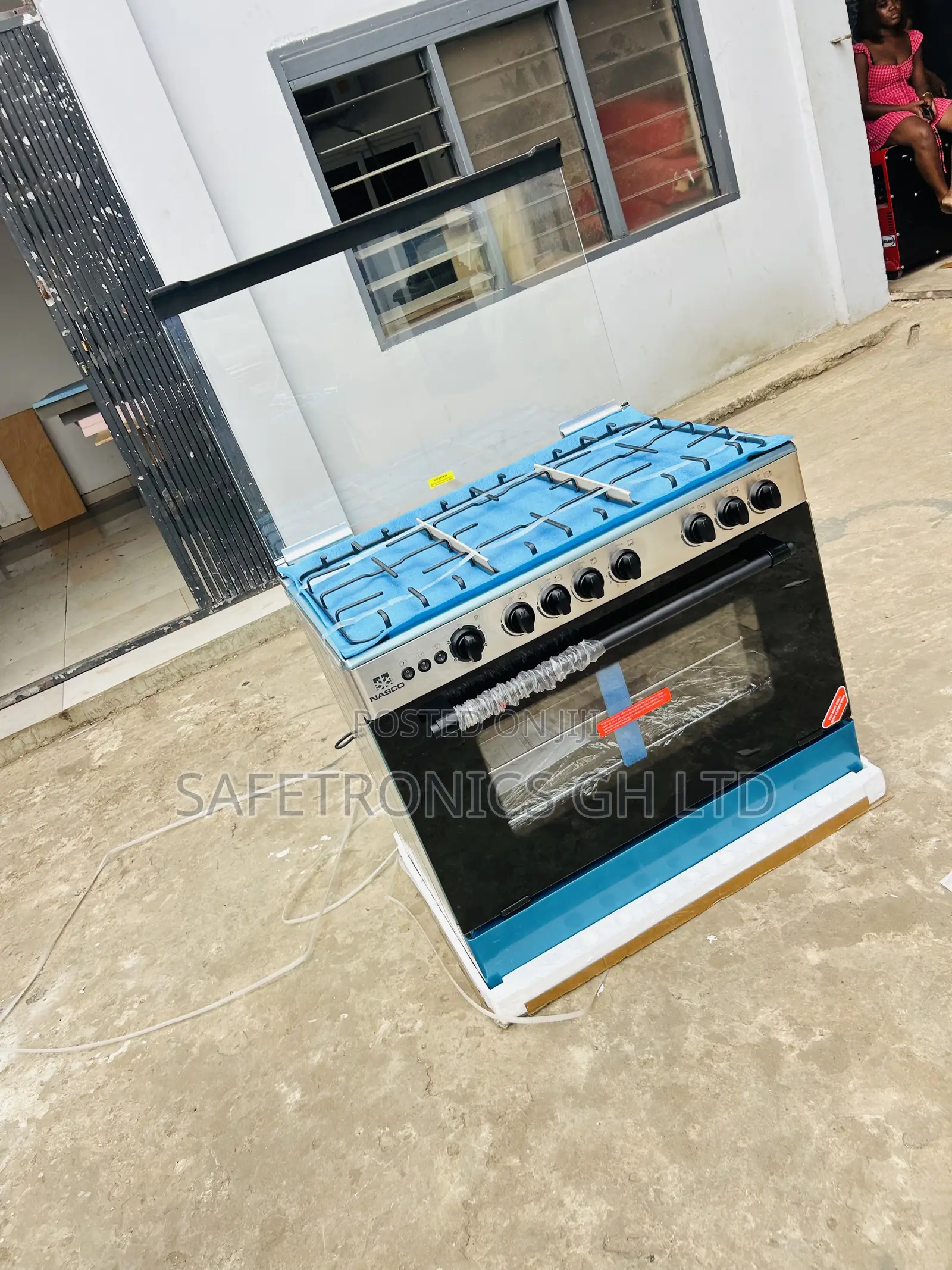 Ultra Modern Nasco 5 Burner Gas Cooker With Grill 90x60cm