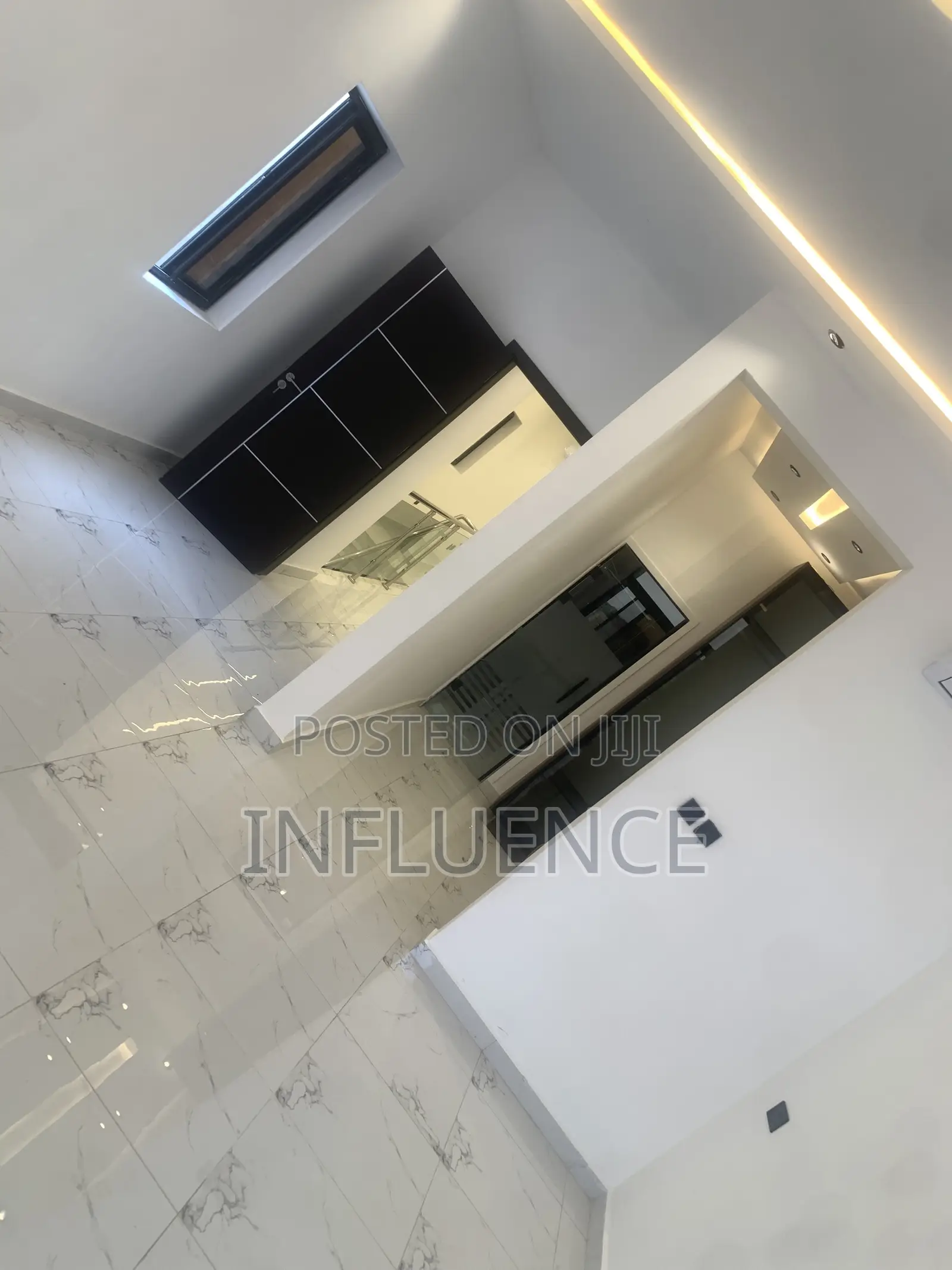 3bdrm House in Lakeside, Accra, East Legon for sale