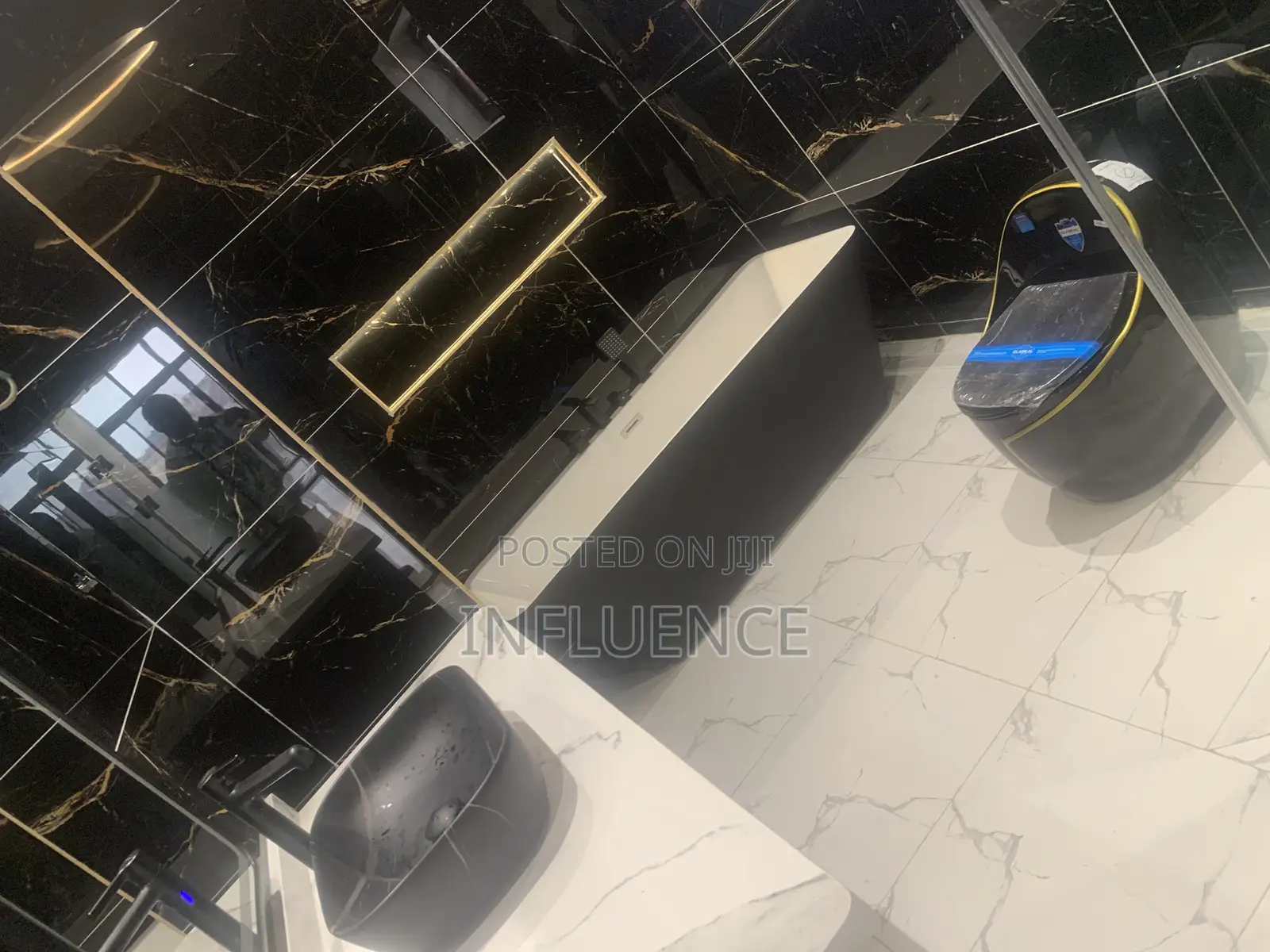3bdrm House in Lakeside, Accra, East Legon for sale