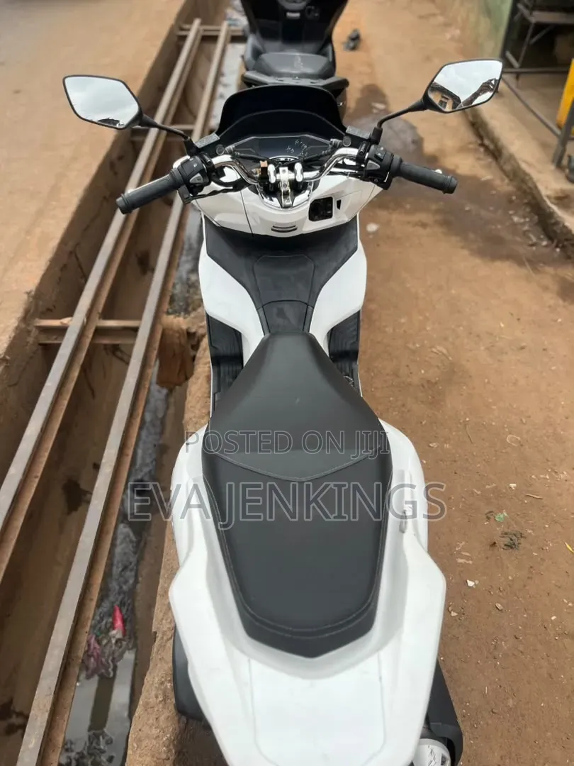 Honda 2020 White