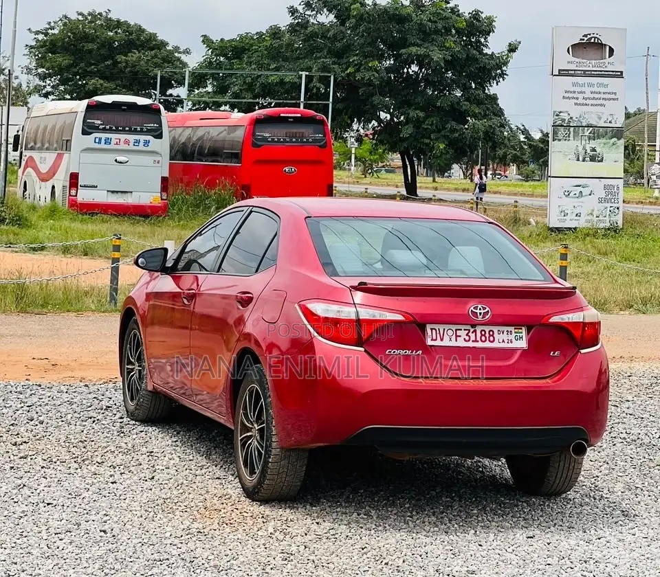 Toyota Corolla LE Premium 4dr Sedan (1.8L 4cyl CVT) 2015 Red