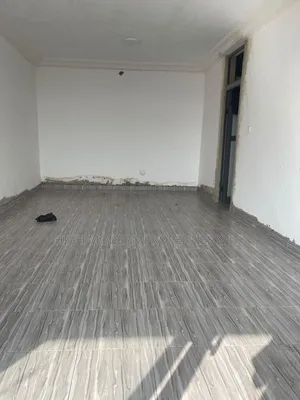 High Modern Spacious Shop for Rent