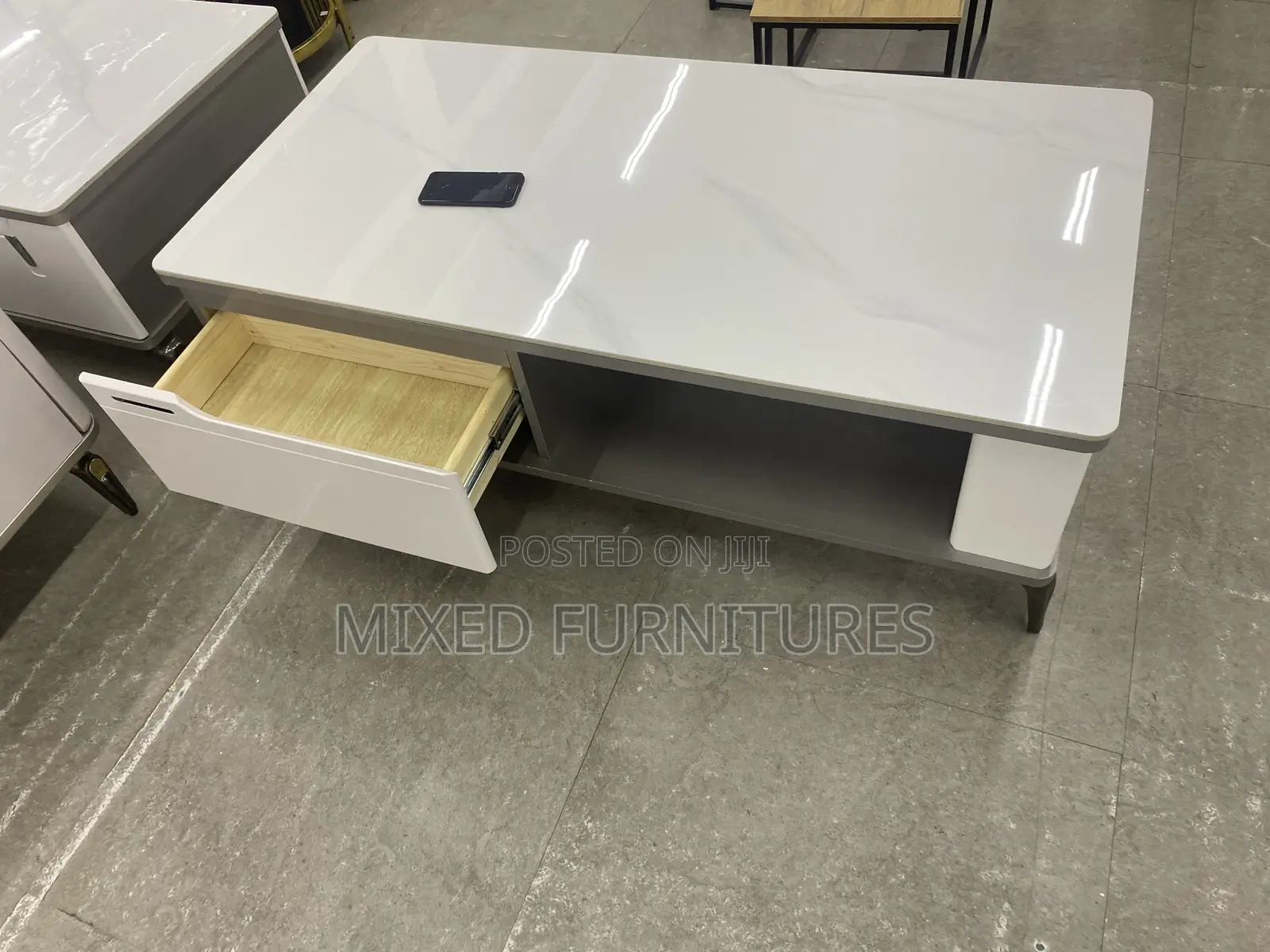 Center Table With 2 Drawers