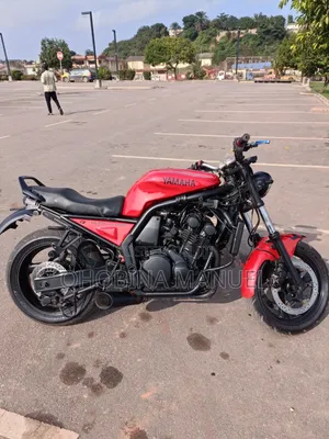 Yamaha FZ 2002 Red