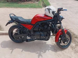 Yamaha FZ 2002 Red