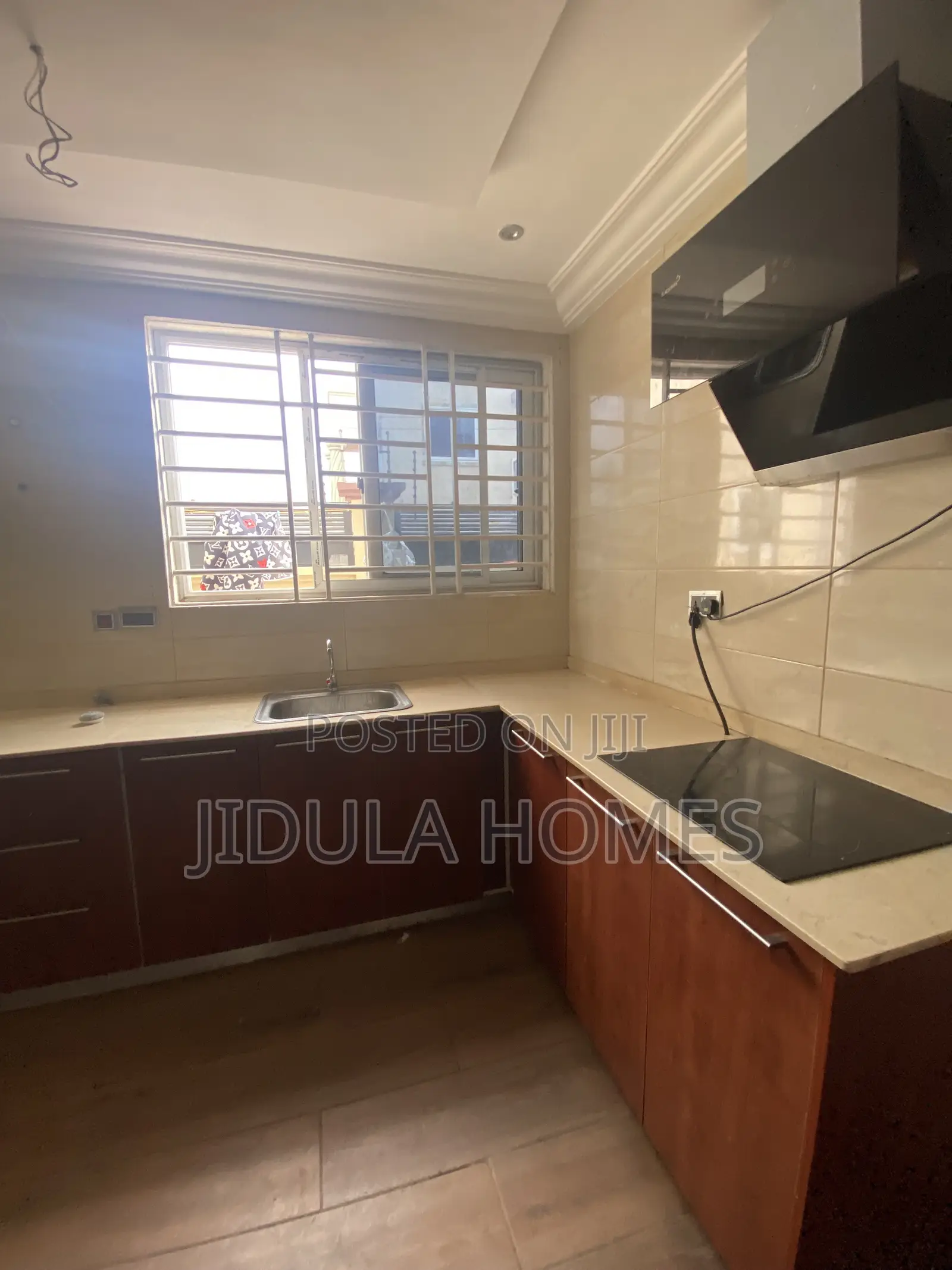 2bdrm House in East Trassaco, Police Station for rent