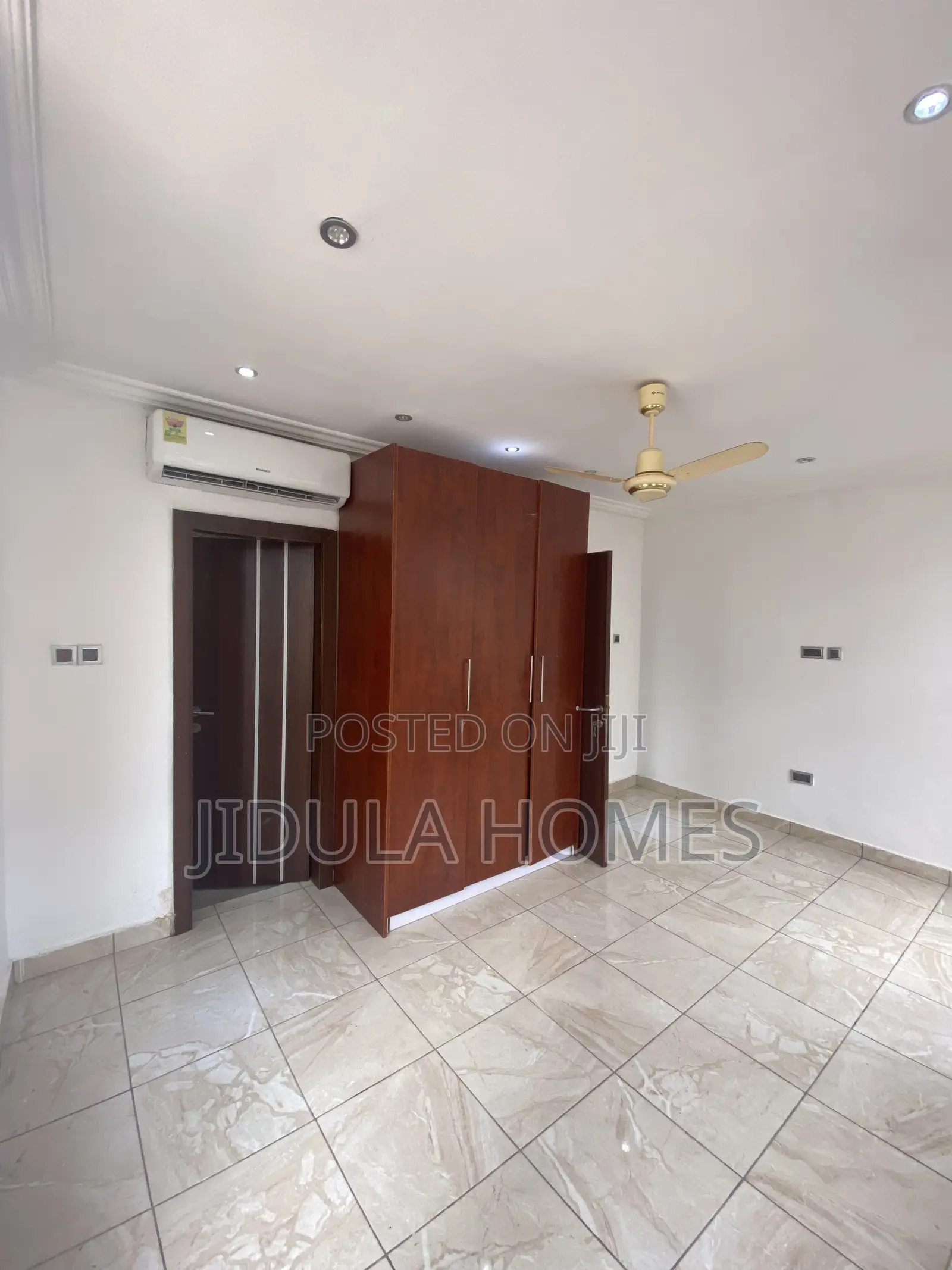 2bdrm House in East Trassaco, Police Station for rent