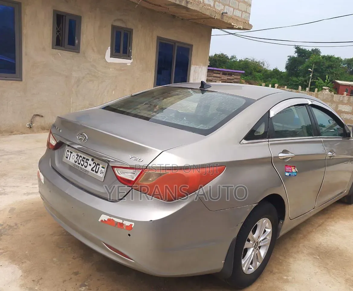 Hyundai Sonata 2010 Silver