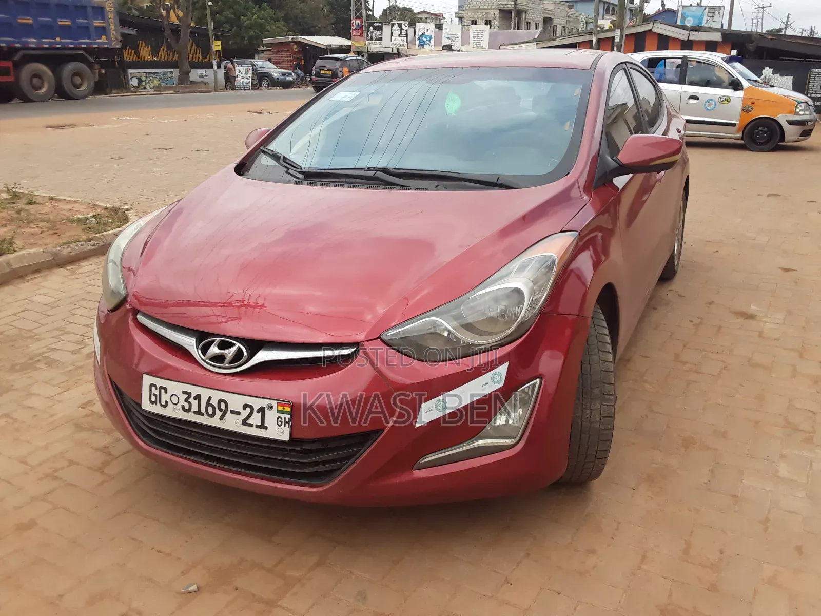 Hyundai Elantra 2013 Brown