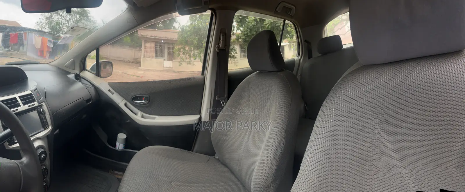 Toyota Vitz 1.0 FWD 3dr 2009 Gray