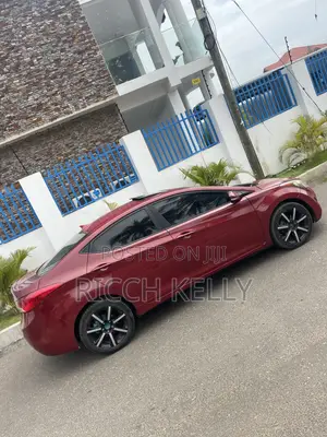 Hyundai Elantra Limited Sedan FWD (1.8L 4cyl 6A) 2013 Red