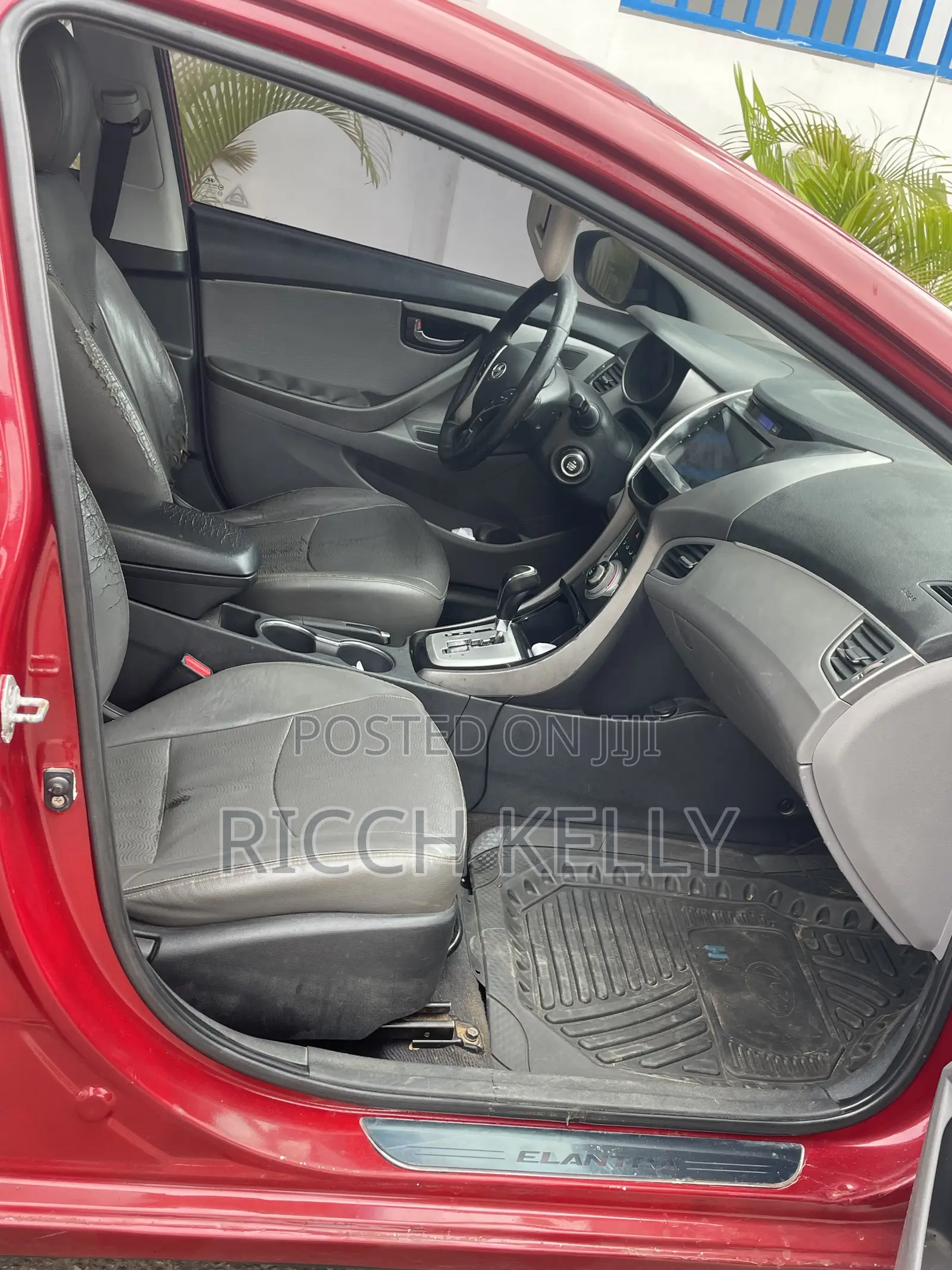 Hyundai Elantra Limited Sedan FWD (1.8L 4cyl 6A) 2013 Red