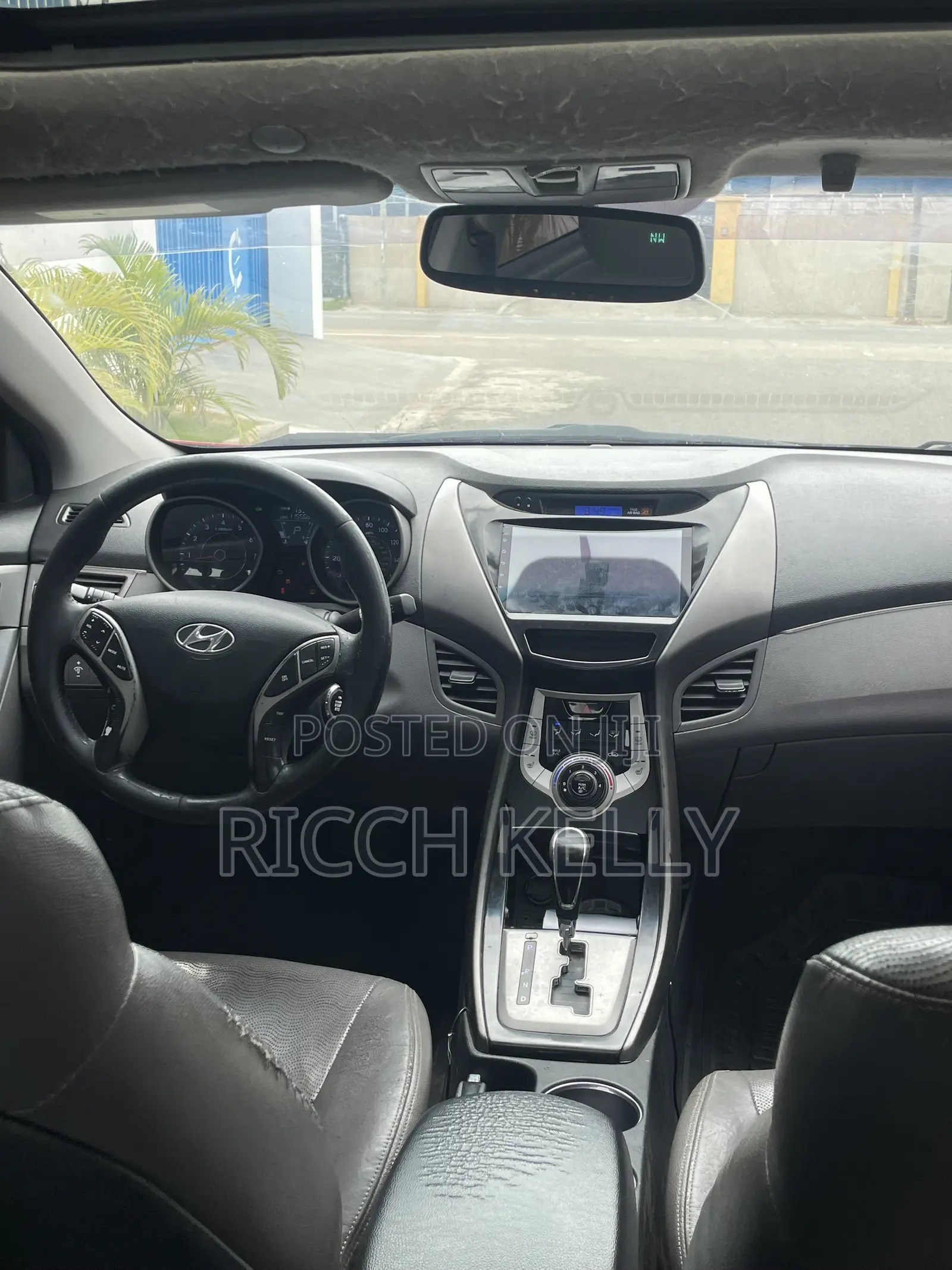 Hyundai Elantra Limited Sedan FWD (1.8L 4cyl 6A) 2013 Red