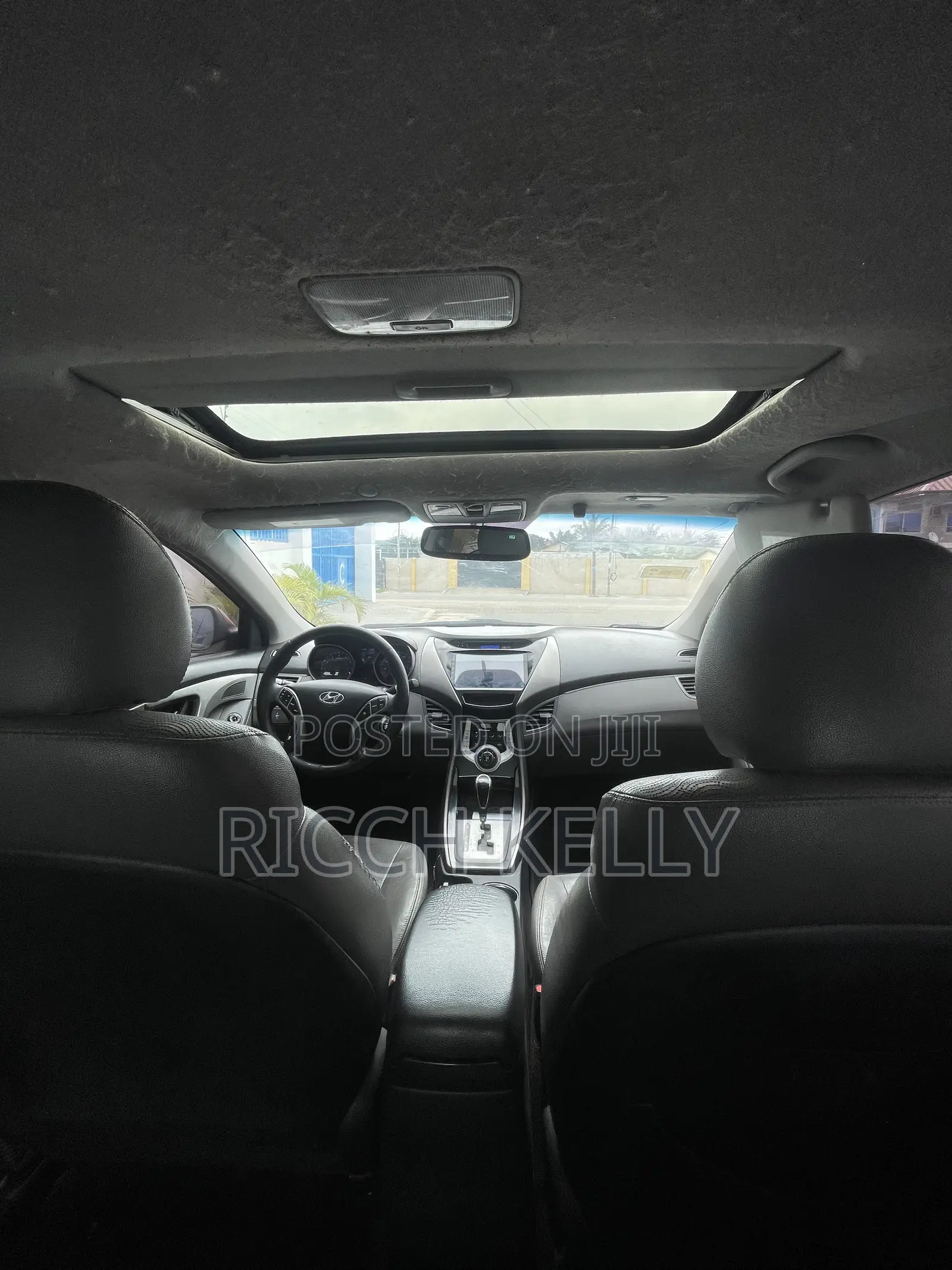 Hyundai Elantra Limited Sedan FWD (1.8L 4cyl 6A) 2013 Red