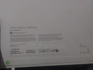 New Laptop Apple MacBook Air 2025 M4 16GB Apple M4 SSD 256GB
